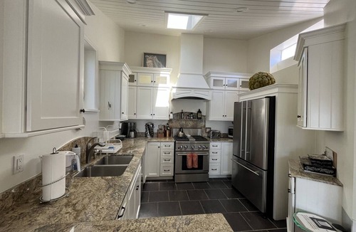 San Rafael House | WATERFRONT BAY HOUSE, SPECTACULAR VIEWS!