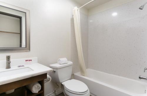 Stockton Hotel | Waterloo Inn