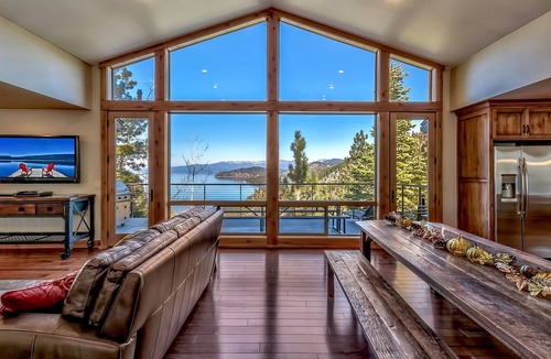 Zephyr Cove House | Welcome to Lake Tahoe. Welcome to Lake Tahoe. Welcome to La
