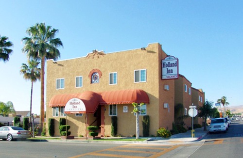 Taft House | Welcome to the Holland inn suites single room