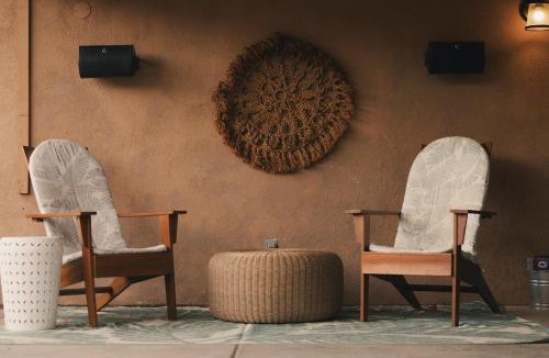 La Quinta Cove House | Welcome to the Hotel California in Historic La Quinta Cove