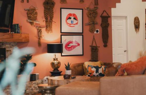 La Quinta Cove House | Welcome to the Hotel California in Historic La Quinta Cove