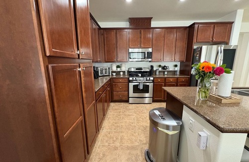 Hood House | Welcome to Your Dream Retreat!