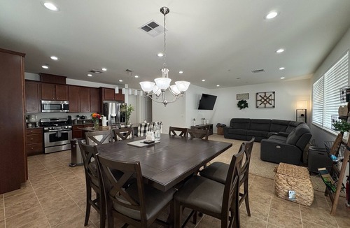 Hood House | Welcome to Your Dream Retreat!