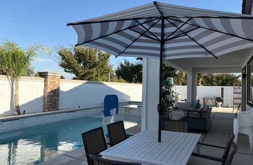Hood House | Welcome to Your Dream Retreat!