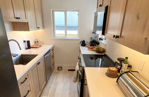 Westside Santa Cruz House | Westside Beachview Retreat