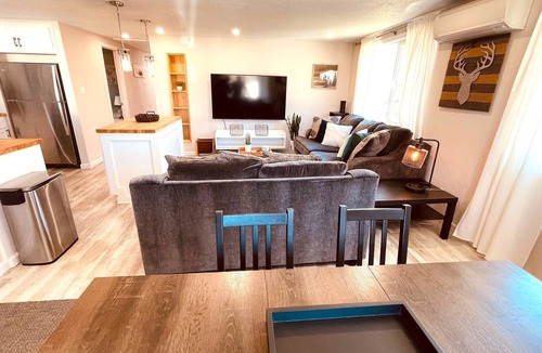 Redding House | Westside ^Cottage^