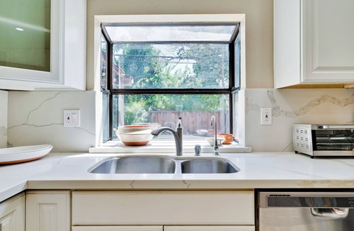 Almaden House | WFH + Corporate-Ready Stay - Modern Italian Villa Inspired Home - Library Lounge
