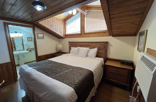 Kernville Hotel | Whispering Pines Lodge