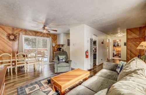 North Upper Truckee House | Whispering Pines Cabin - Family & Pet Friendly Abode