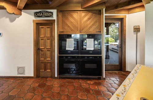 Arroyo Grande House | Wine Country Estate | Pool · Hot Tub · 4 Casitas
