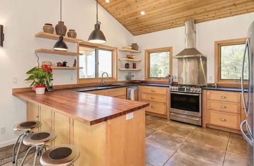 Volcano House | Wine Country Estate for Groups & Events