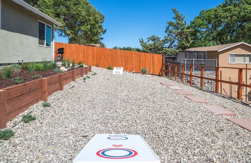Paso Robles Cottage | WINE WHIMSEY-The Westside Cottages 1 Bed/1 Bath with Jacuzzi