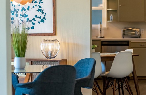 Paso Robles House | Winemakers Home Mid-Century ModernPool⛱Walk to Downtown Paso!
