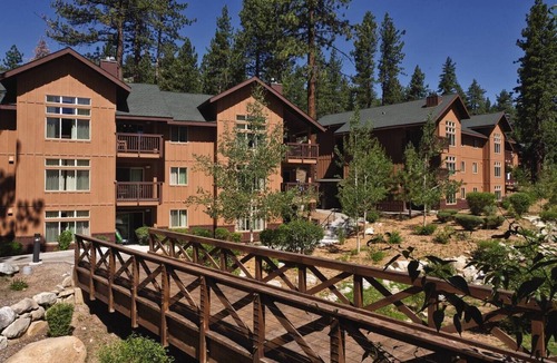 Round Hill Village Condo | ❄︎ Winter Holidays 2023 in Tahoe ❄︎ in 5✮ Resort 2BR/2BA Condo - ski Heavenly