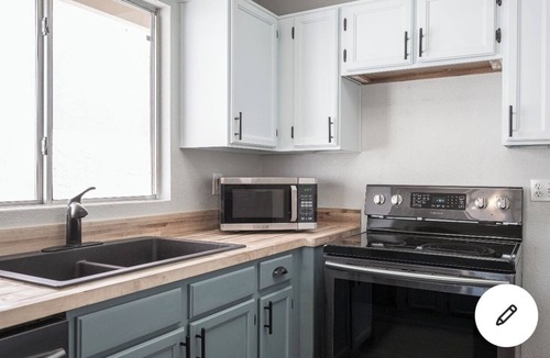 Green Valley House | Winter Stay! Quiet & Safe Henderson Home · 30+ Nights Only