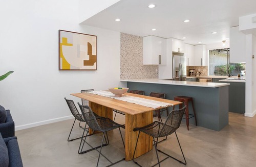 Sunrise Vista Chino Condo | Winter with us in beautiful sunny Palm Springs!