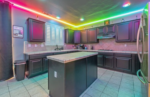 Visalia House | Wizard Themed Home W/Hot Tub & Pool