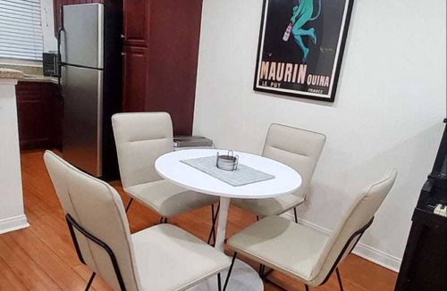 Warner Center Condo | Woodland Hill Condo with Pool, Gym, Free Parking