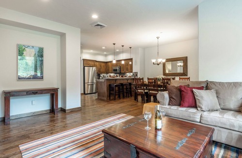 Woodwinds House | Woodwinds Townhouse with Hot Tub