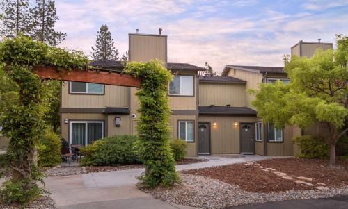 Bass Lake Resort | WorldMark Bass Lake