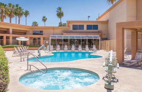 Palm Springs Resort | WorldMark Palm Springs - Plaza Resort and Spa
