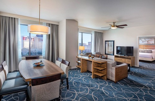 Las Vegas Resort | Wyndham Desert Blue, 2 br Condo, Free WiFi and Parking
