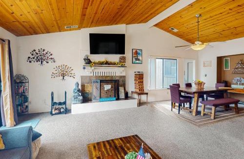 Three Rivers House | Yard & Patio: Quiet & Well-Stocked Riverside Home