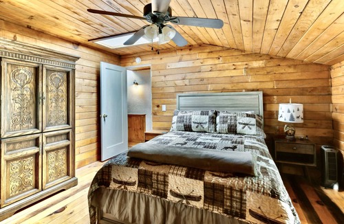 Groveland Cabin | Yosemite Black Bear Lodge