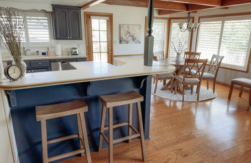 Groveland House | Yosemite Chalet, Golf Course Views, Game Room, Walk to Lake, Sleeps 12