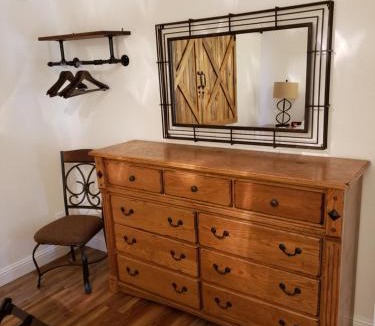 Coarsegold House | Yosemite Foothill Retreat - Private Guest Suite #3