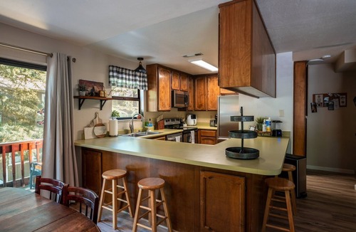 Groveland Cabin | Yosemite Getaway/Mountain Golf & Lake Retreat/Sleeps 6