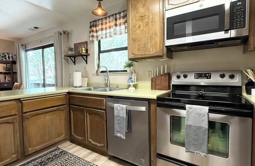 Groveland Cabin | Yosemite Getaway/Mountain Golf & Lake Retreat/Sleeps 6