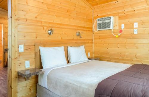 Harden Flat Resort | Yosemite Lakes Cabin & Cottages