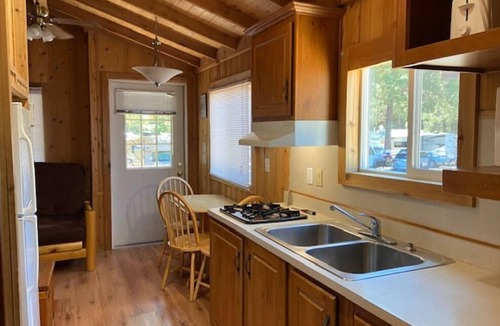 Harden Flat RV Rental | Yosemite Lakes RV Resort