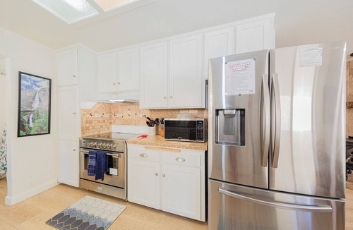 Oakhurst House | Yosemite Mountain Escape - HotTub, Pool Table, Gazebo, Scenic Views, Bass Lake