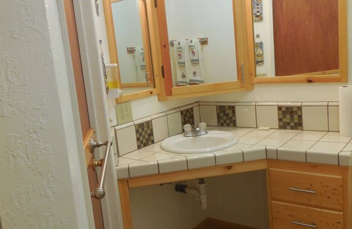 Coulterville House | Yosemite Paradise Inn