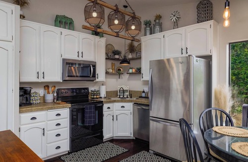 Groveland House | Yosemite/PineMountain Lake 4-bedroom house with AC in charming Groveland