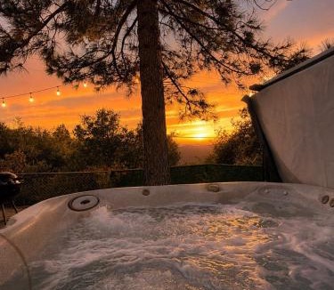 Yosemite Forks House | Yosemite Retreat, Hot Tub, Game Room and Near Bass Lake
