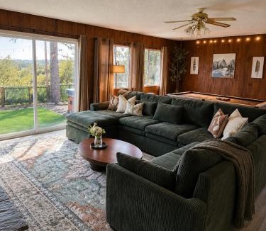 Yosemite Forks House | Yosemite Retreat, Hot Tub, Game Room and Near Bass Lake