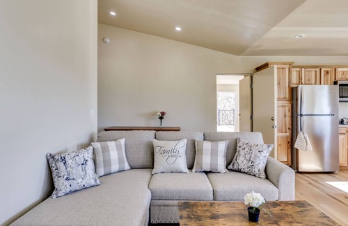 Yosemite Forks House | Yosemite Retreat Near Bass Lake & Town w/King Bed
