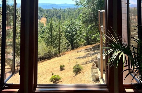 Groveland Cabin | Yosemite suite with stunning views
