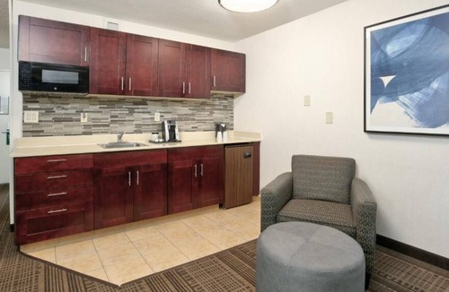 Santa Maria House | Your Home Away From Home! 2 Spacious Units! Close to Santa Maria Public Airport!
