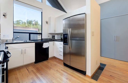 University Heights House | yy - 2BR Home Near Stanford, on Sand Hill Road