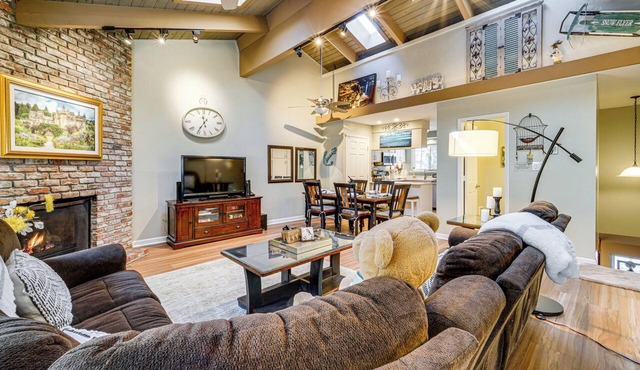 1 Mi to Diamond Peak Ski Resort: Condo w/ Pool