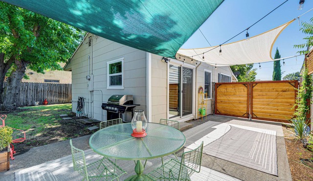 < 1 Mi to Oakland A's Park: West Sacramento Home