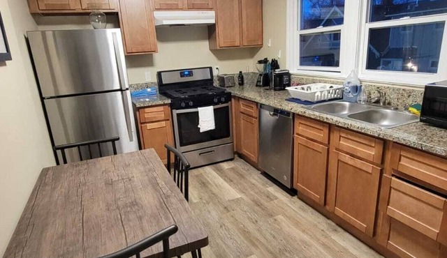 2 Bdrm Private Apartment in Berkeley