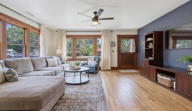 2 bed, 2 bath, historic beauty, walk downtown