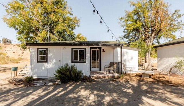 2 bedroom cottage in paso robles