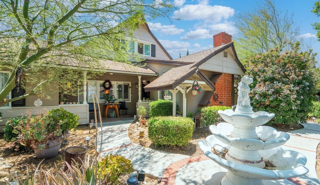 2-bedroom guest house in Claremont